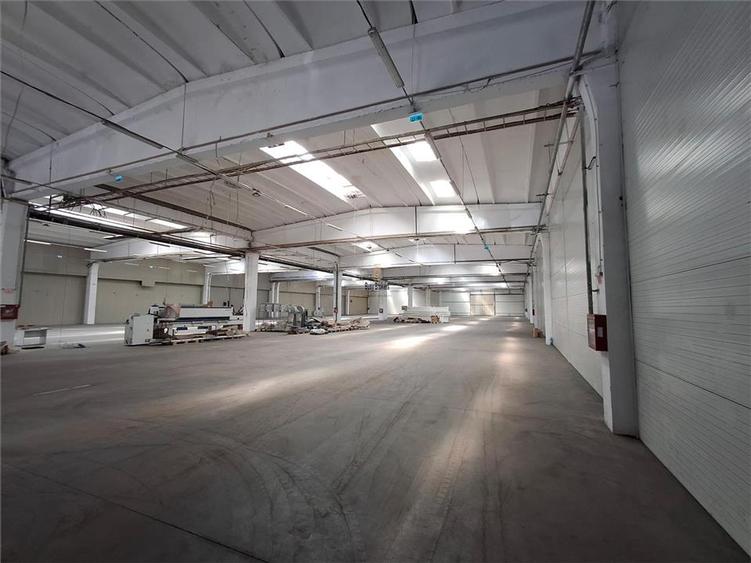 Spatiu Industrial - 2500 mp - Productie - Depozitare - Distributie