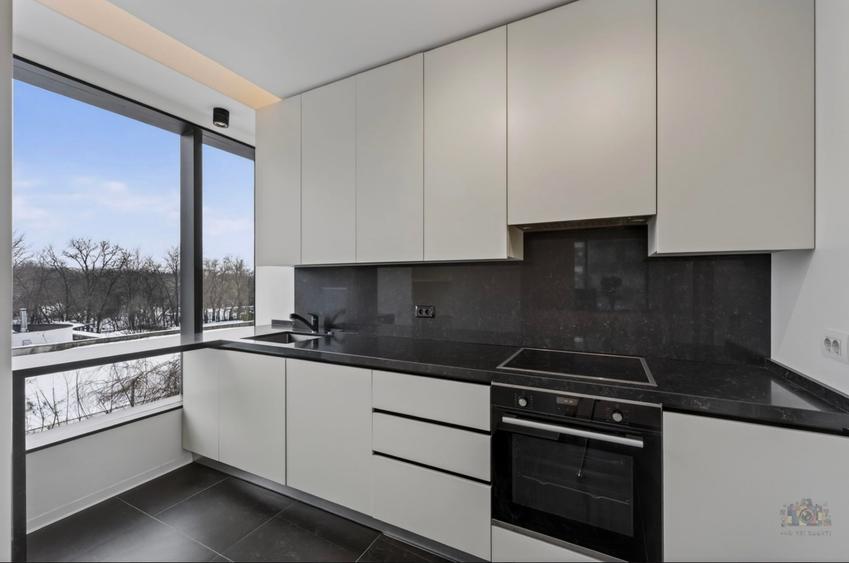 APARTAMENT GENEROS 2 TRANSFORMAT DIN 3 CAMERE | ONE