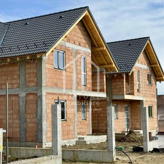 Casa cu 5 camere, 3 bai, terasa - 120 mp, teren 340 mp - Sura Mare