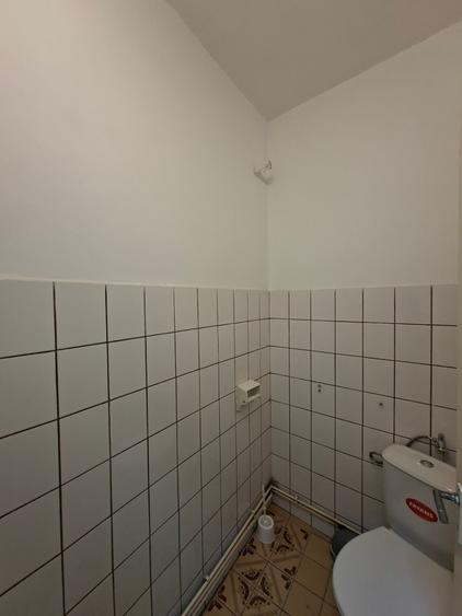 Spatiu comercial 80mp