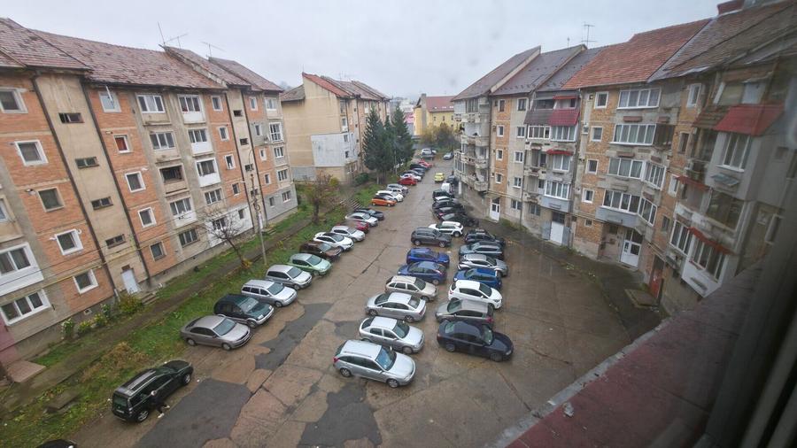 Apartament 2 camere central , 57 mp Petrosani, Hunedoara