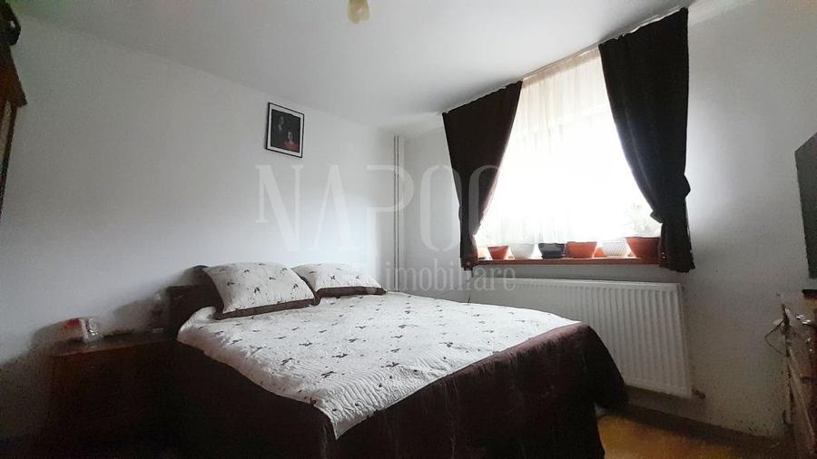 Casa 6 camere de vanzare in Floresti