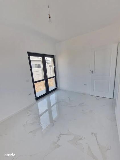 PROPRIETAR: Casă individuală nouă, finisaje premium - LA PREȚ DE APARTAMENT