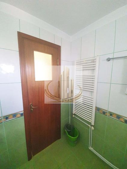 Apartament 2 camere semidecomandat cu parcare de resedinta