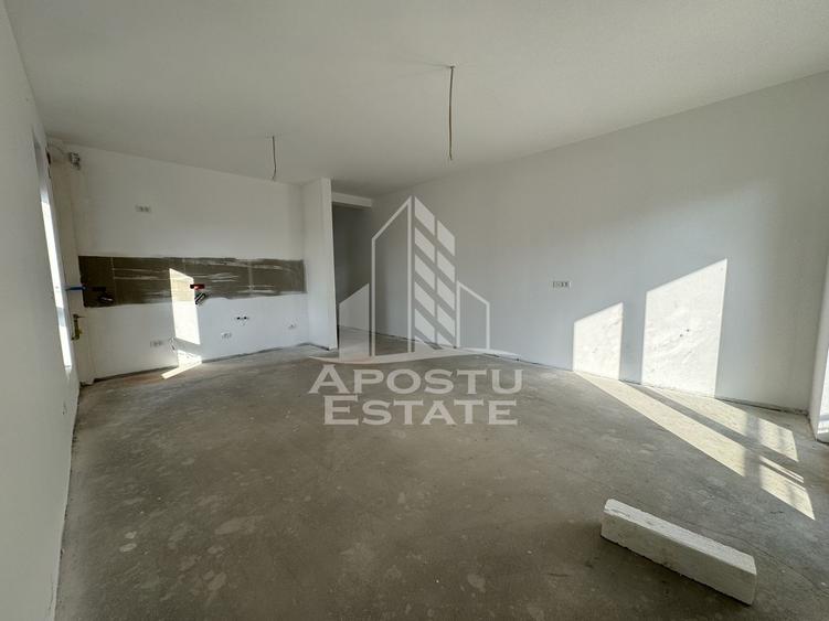 Apartament cu 2 camere incalzire in pardoseala, etajul 1 Bryatim.