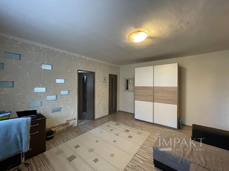 Apartament cu 2 camere langa Teatrul national (centru)