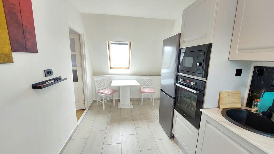 0 % Comision 1 camera, 37 mp, modern, zona strazii Campina