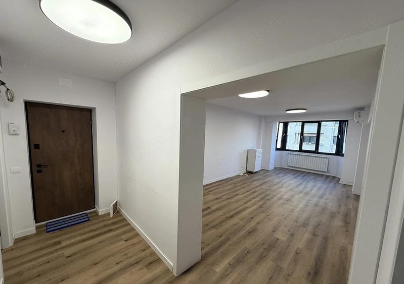 Spațiu pretabil pentru birouri, salon înfrumusețare, cabinet etc