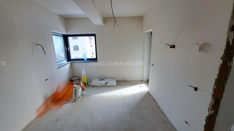 VILA SUPERBA CU 5 CAMERE AMPLASATA IDEAL - 24