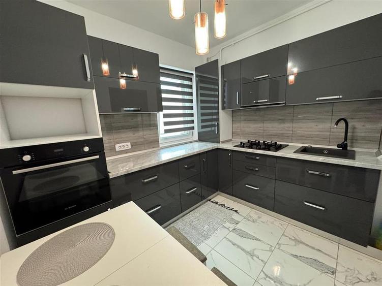 Apartament 2 camere, mobilat +utilat, parter, bloc nou, Piata Moldovei,comision