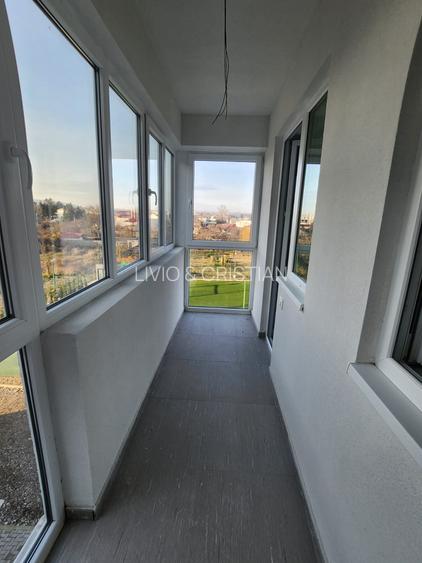 Decomandat 3 camere bloc nou et 3 Comision 0% - 6