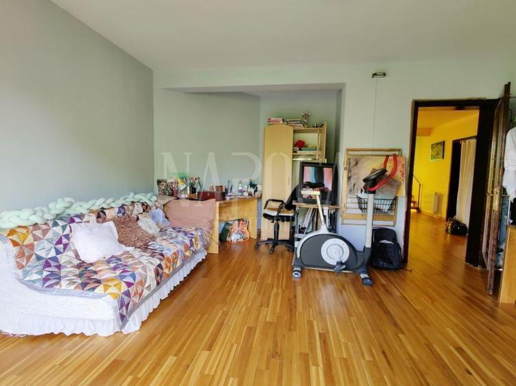 Casa 9 camere de vanzare in Andrei Muresanu, Cluj Napoca