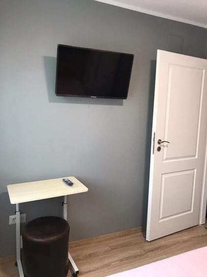 PALAS - Podu Ros apart 2 camere renovat , impecabil