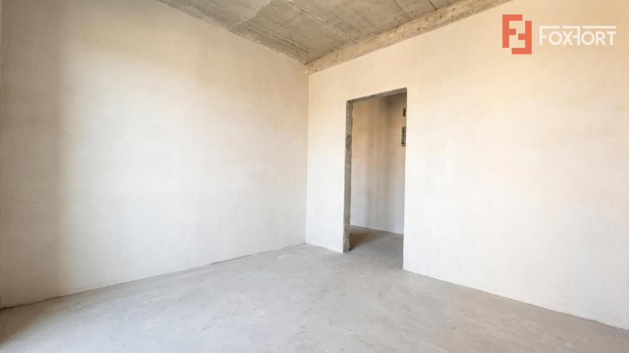Apartament de vanzare cu 3 camere + 2 locuri de parcare - Drumul Boilor