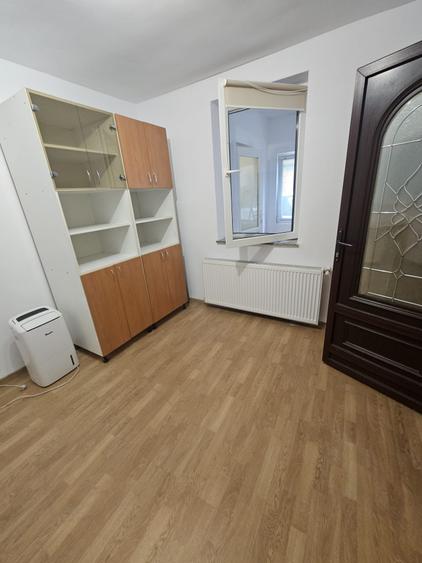 Apartament 2 camere renovat, 65 mp, cu pod mansardabil, Centru!
