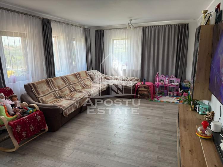 Casa individuala pe parter cu 4 camere, teren 711 mp, Urseni
