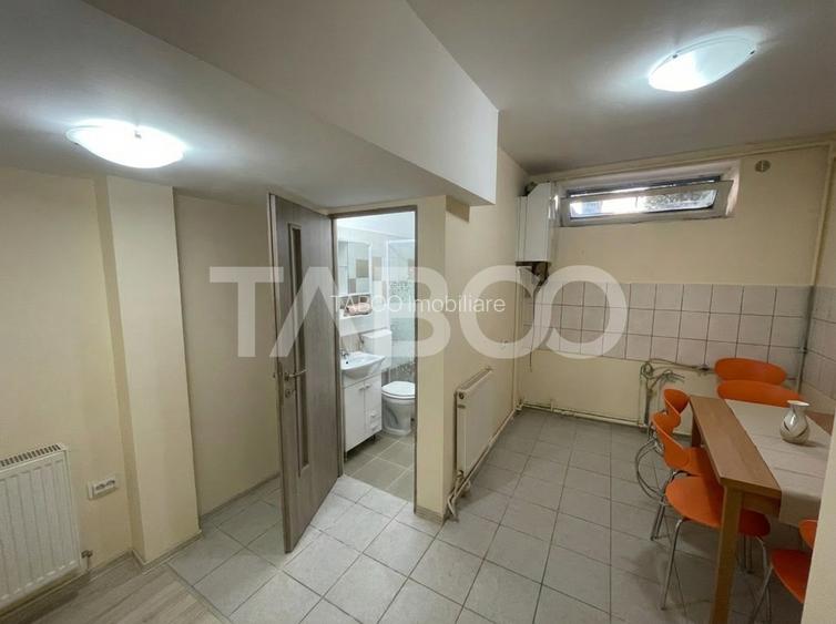 Garsoniera renovata  decomandata  32 mp utili in Sibiu - 5