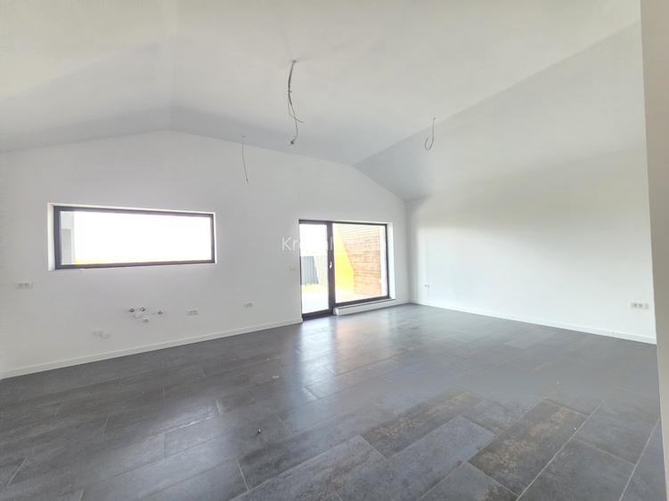 Casa individuala pe parter, 4 camere, teren 500mp - 3