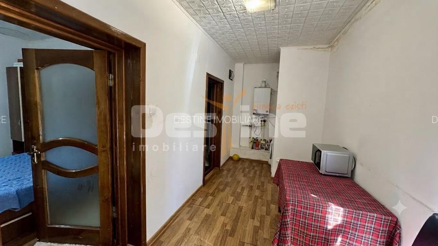 Casa spatioasa cu teren de 800 mp, Muntenii de Jos - 5 camere - 23