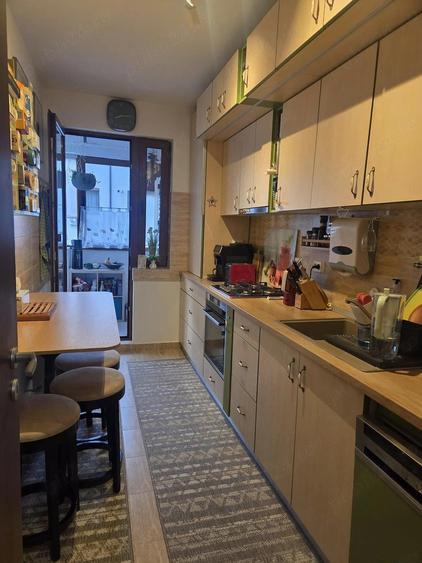 Apartament 5 camere Dristor