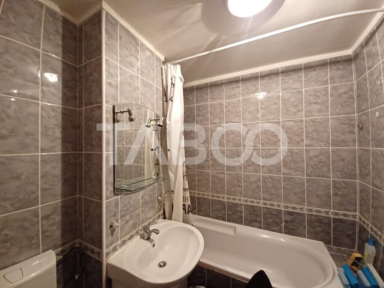 Apartament de vanzare 4 camere 75mp cu 2 balcoane Mihai Viteazul Sibiu