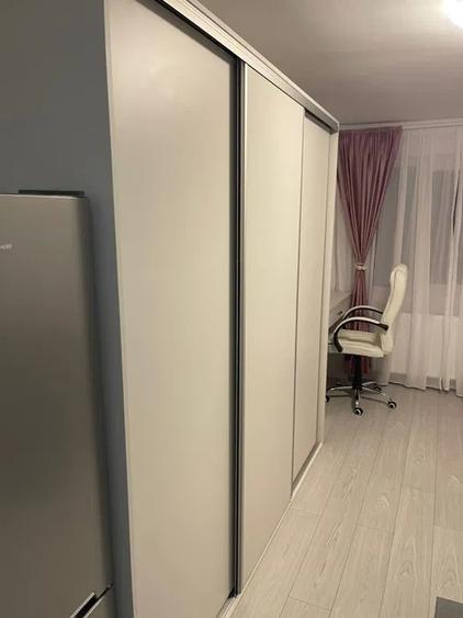Garsoniera, 22 mp, ac, masina de spalat vase, metrou, Valea Cascadelor