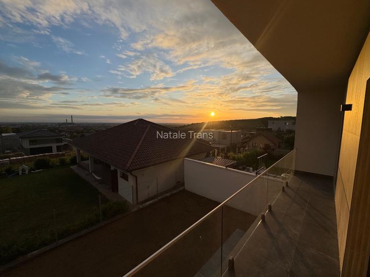 Vilă contemporană cu panoramă permanentă asupra Oradei | Oncea | 177 mp | Teren  - 2