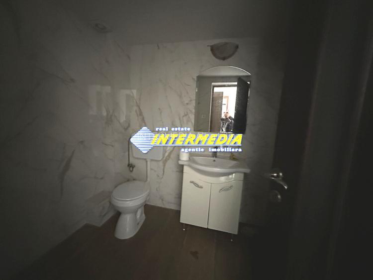 Proprietate 2 case curte pavata Teren 700 mp Hotel CETATE gard utilitati - 14