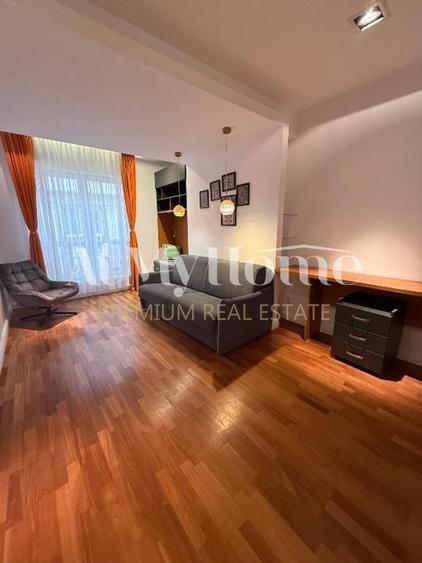Apartament spatios cu 4 camere/ Herastrau/ parcare/ paza