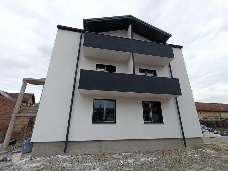 Apartament 2 camere,bloc NOU 50mp,zona 7Noiembrie 1 parcare