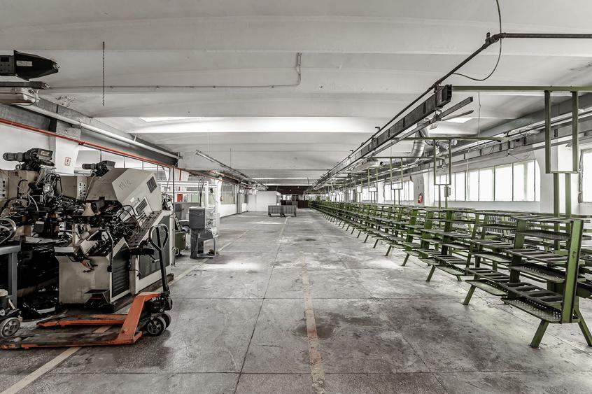 4.049 mp Hale industriale în Arad, aproape de A1