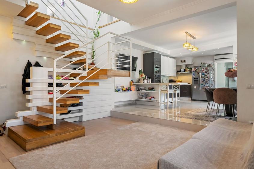 Eleganță și Spațiu în Inima Cartierului Domenii | Apartament cu 5 Camere în Vilă