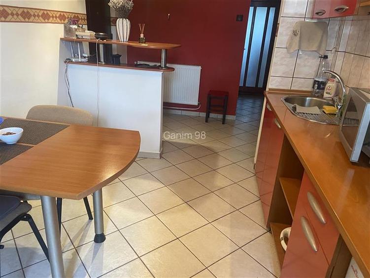 Apartament 3 camere , zona ultracentrala - Unitatea de Pompieri, renovat , mobil - 30