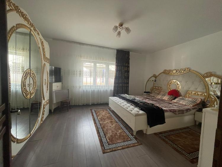 Casă unifamilială cu curte proprie, 100 mp, zona Ferneziu