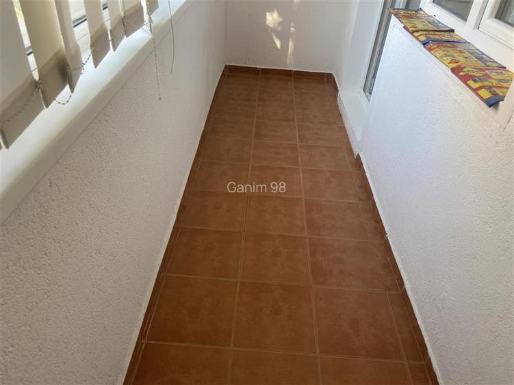 Apartament 3 camere Focsani  ,zona strada Bucegi - Policlinica 2,   etaj 1 3 , 2 - 21