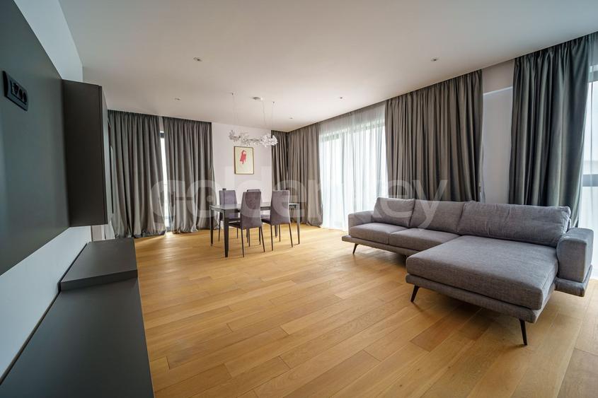 Apartament mobilat cu 4 camere | ultra-finisat | 2 garaje
