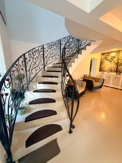 Casa individuala de vanzare, 203 mp, teren 1032 mp, zona Sanpetru - 17