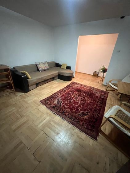 APARTAMENT 3 CAMERE/ PARTIAL MOBILAT/ 10 MINUTE DE METROU