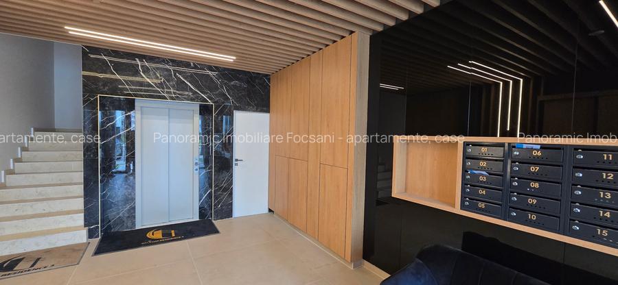 2 camere de vanzare  Focsani, central, bloc nou - 26