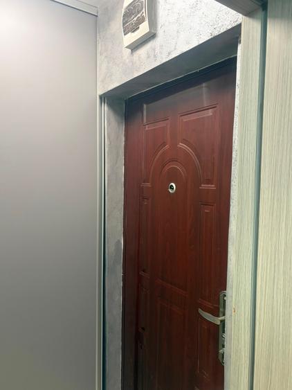GARSIONIERĂ COCHETĂ, RENOVATĂ COMPLET – NĂVODARI | ZONA PIAȚA CENTRALĂ