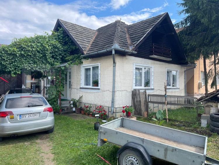 Doua case + anexa, teren 1655mp, Vama Buzaului (Acris)