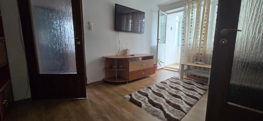 Vânzare apartament 2 camere , etaj 3/4, Aleea Trandafirilor Târgoviște