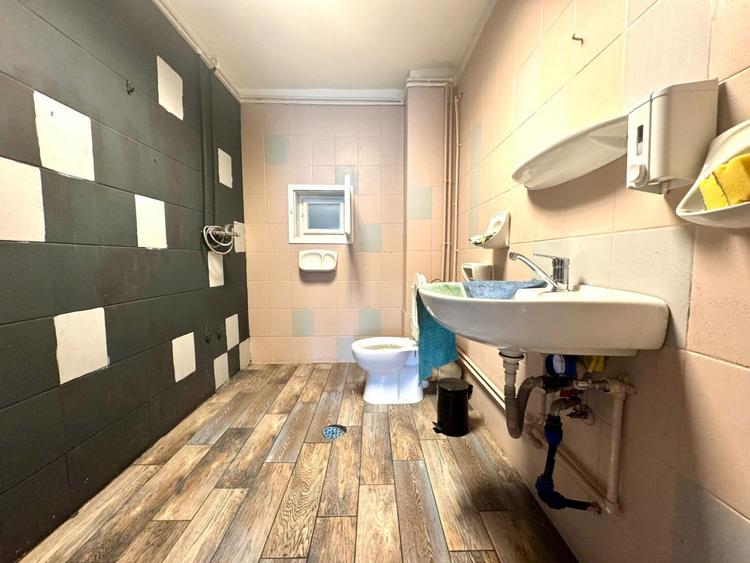 Spatiu comercial, 150 mp, Parcare, Zona FSEGA