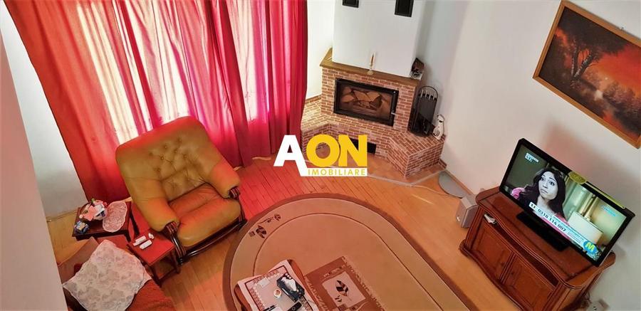 Casa  5 camere  2 garaje  780 mp teren Zona Schit