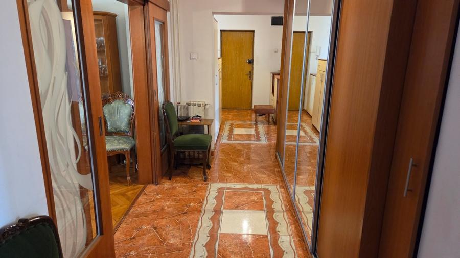 REA1028980 Apartament 4 camere I Decebal