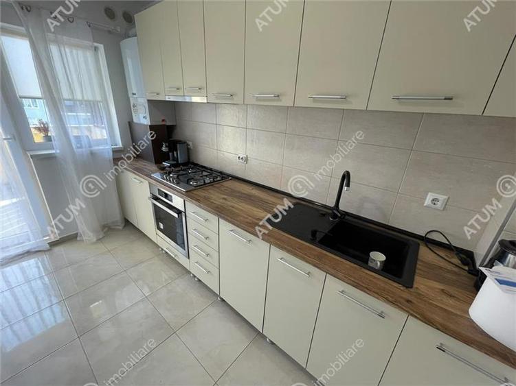 Apartament 2 camere balcon pod si loc parcare zona Triajului Selimbar