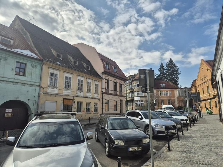 Vanzare apartament 2 camere in casa Centrul Istoric la 2 min de Piata Sfatului