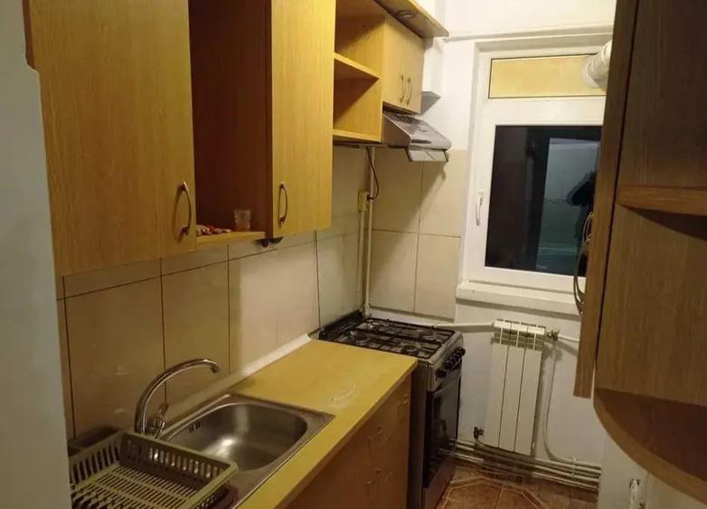 Apartament 2 camera de inchiriat zona Tatarasi Nord