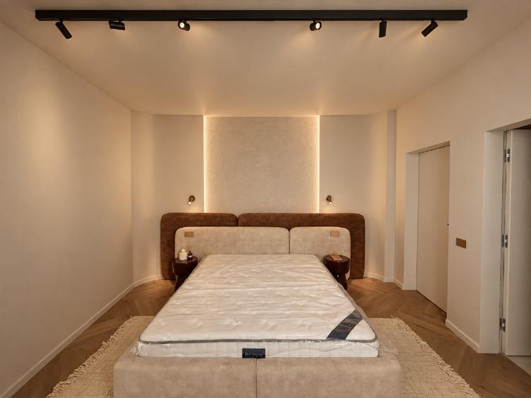 Apartament 3 camere + dressing, Bd. Unirii, et. 8, parcare inclusă -1