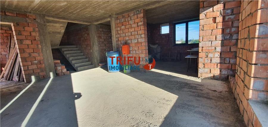 Casa la rosu S+P+M toate utilitatile de vanzare Alba Micesti